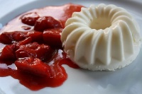 Bianco mangiare con cocco e fragole  - Cucina > Ricette