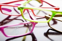 L’occhiale da lettura diventa accessorio moda  - Shopping > Accessori