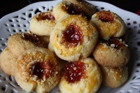 Biscotti alla confettura di fragole  - Cucina > I Biscotti