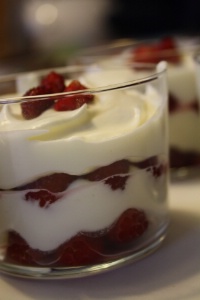 Lamponi con crema di panna  - Cucina > Idee in cucina